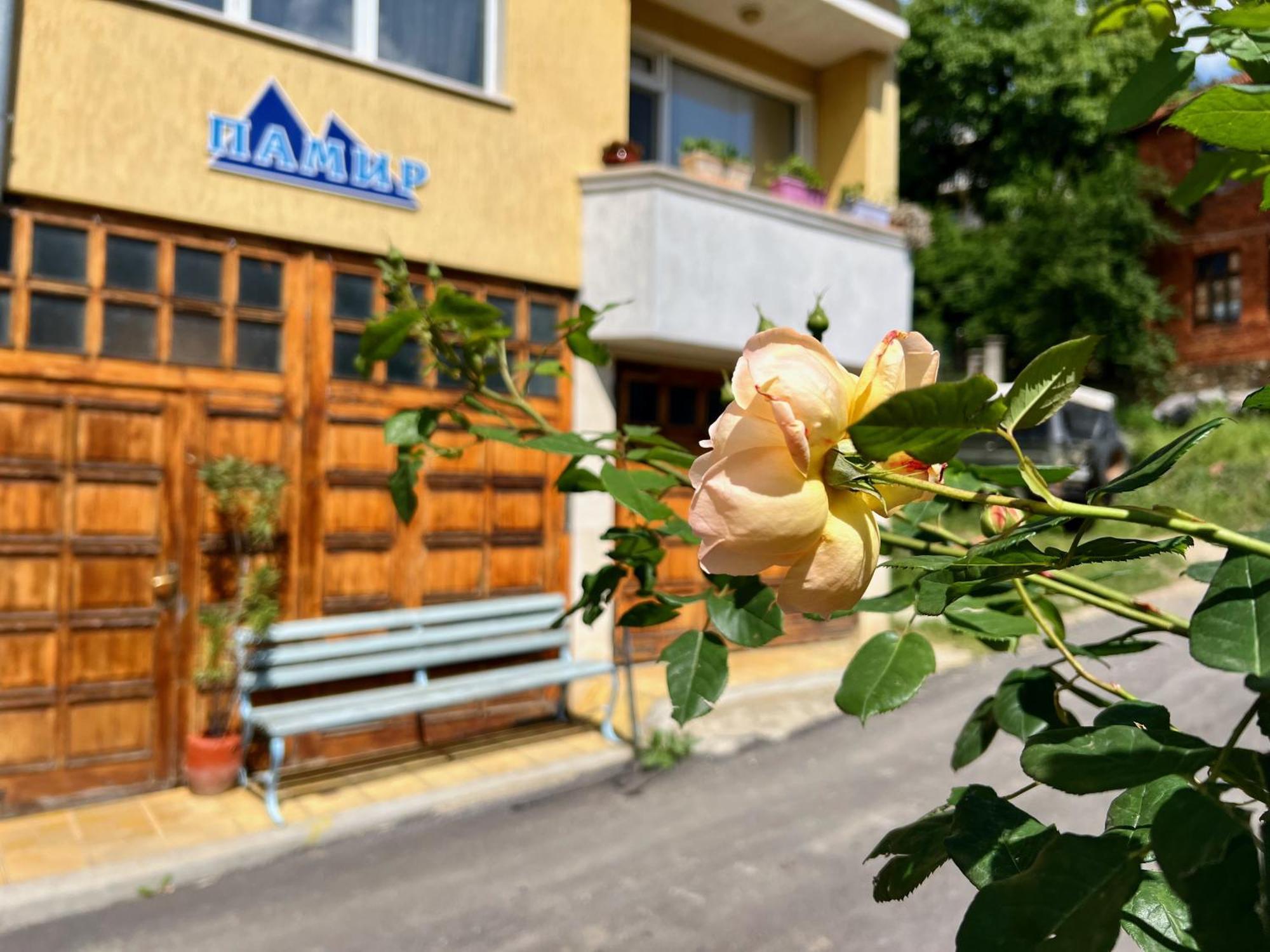 Pamir Guest House Shipkovo  Extérieur photo